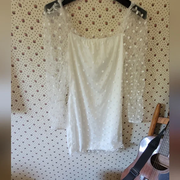 Sexy white polk-a-dot cocktail dress  w/ sheer sleeves. Size L.(8/10). New - Picture 3 of 14